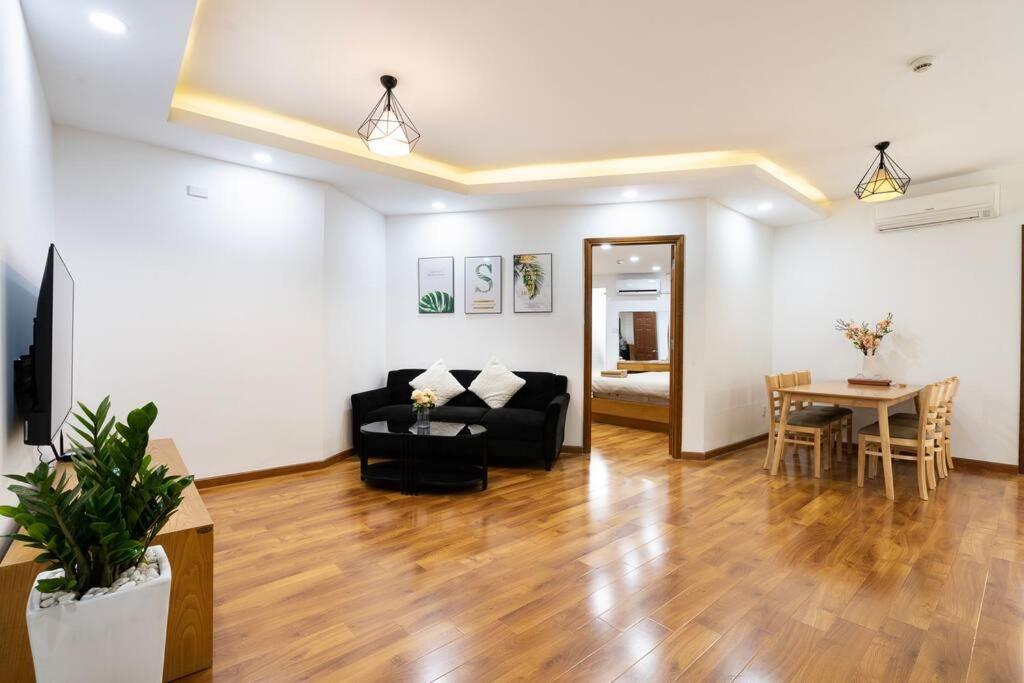 Spacious 2 Bedroom At City Center 1St District Ho Chi Minh City Exterior photo